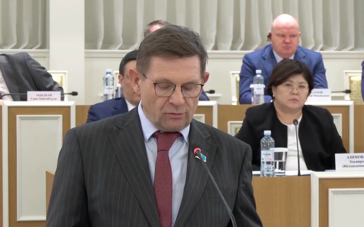 Готовность власти вести диалог без фильтров — депутат о работе Конституционной комиссии