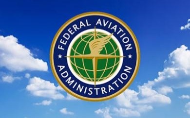 7 человек погибли, 1 пострадал в результате крушения частного самолета в США