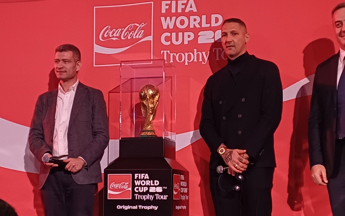 Кубок мира привезли в Алматы: что сказал Марко Матерацци о будущем победителе ЧМ-2026