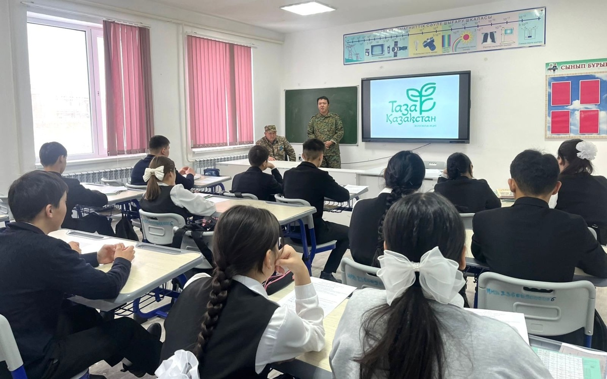 Экологическая акция «Таза Казахстан» продолжается в Мангистауской области