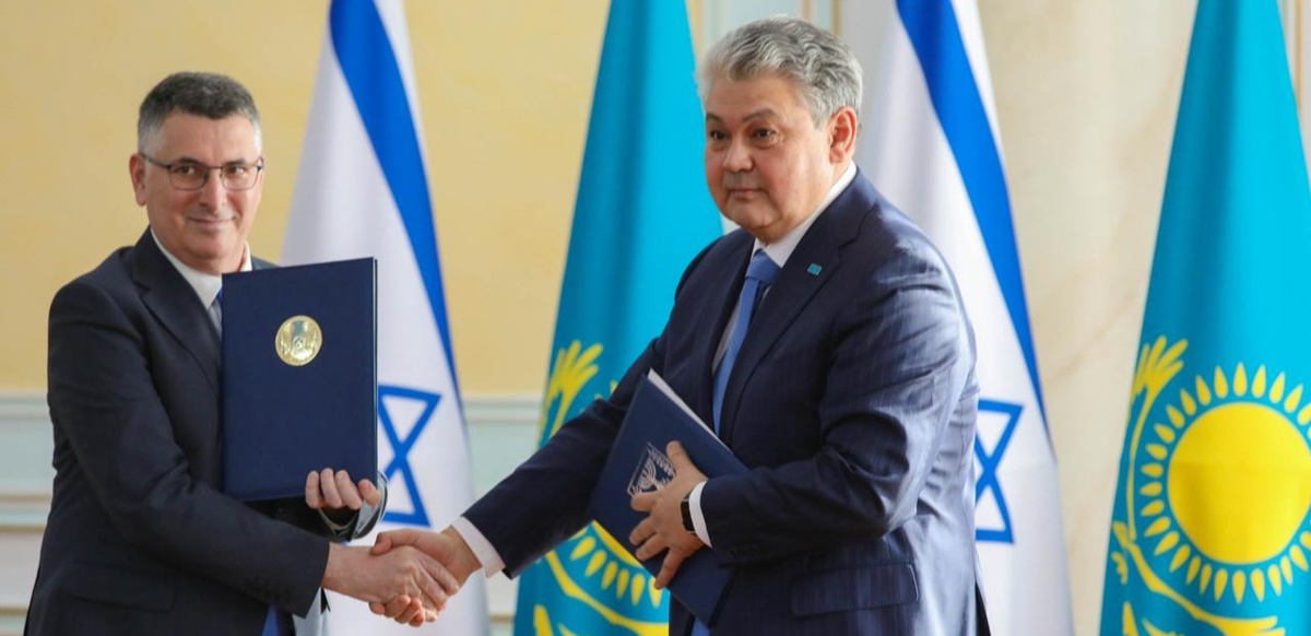 Казахстан-и-Израиль-подписали-меморандум-о-безвизовом-режиме