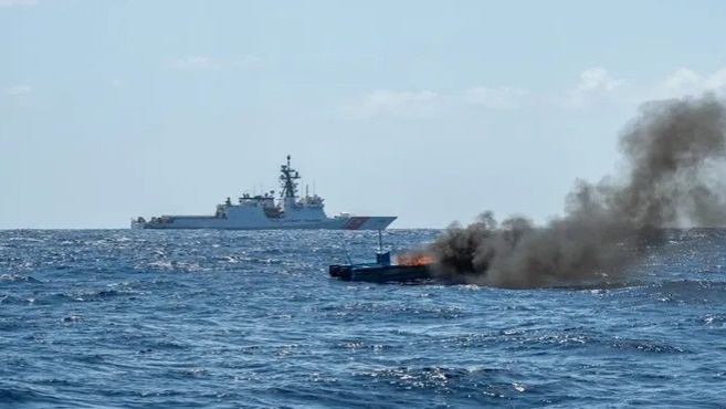 На правительство США подан иск за удары по лодкам в открытом море