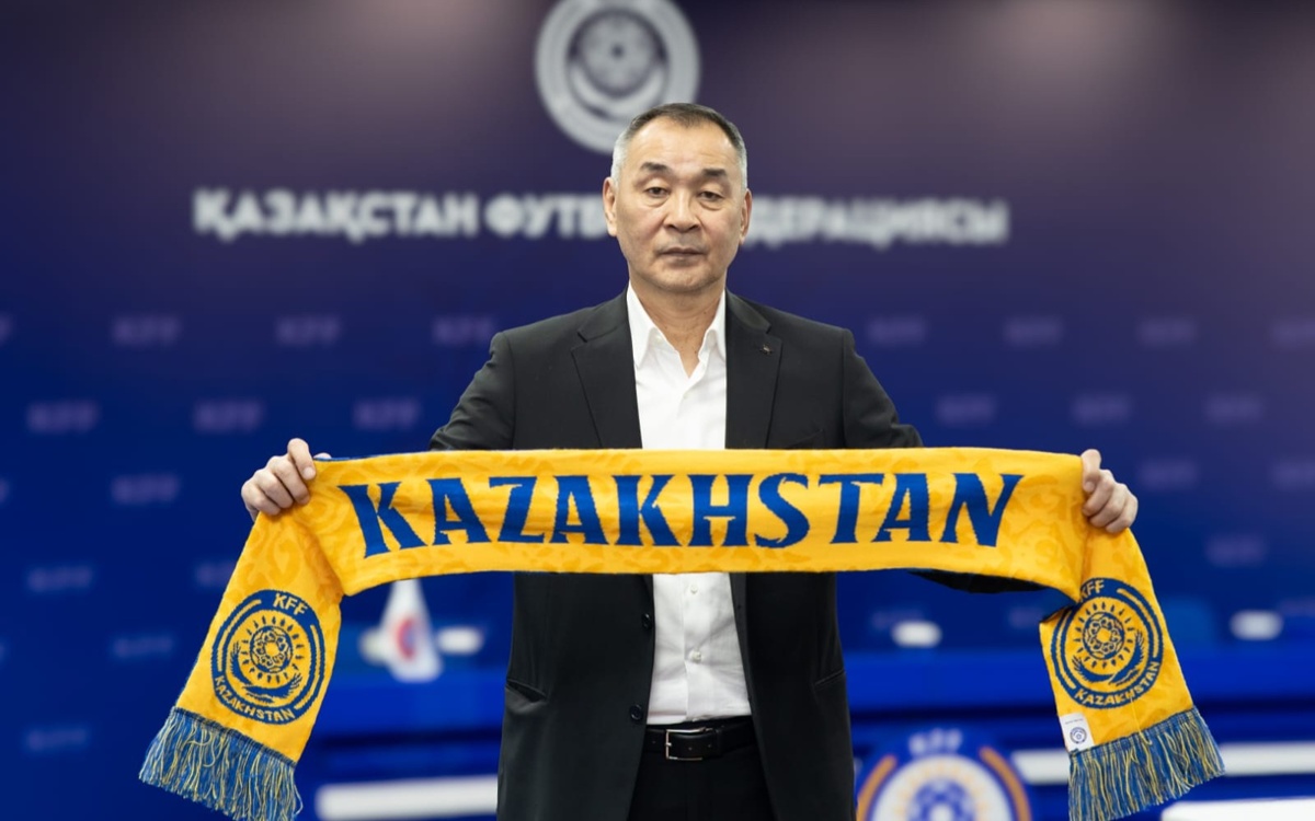 Объявлено имя главного тренера сборной Казахстана по футболу