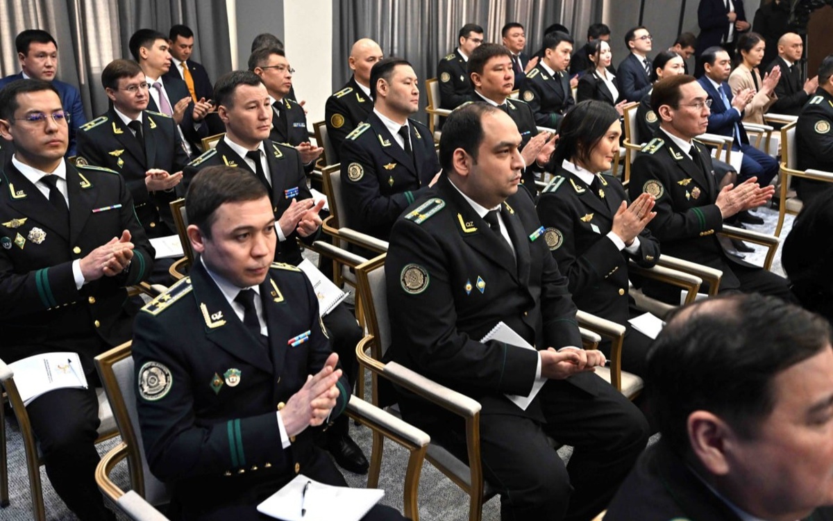 Нарушений-там-предостаточно-—-Президент-о-сфере-образования-и-здравоохранения