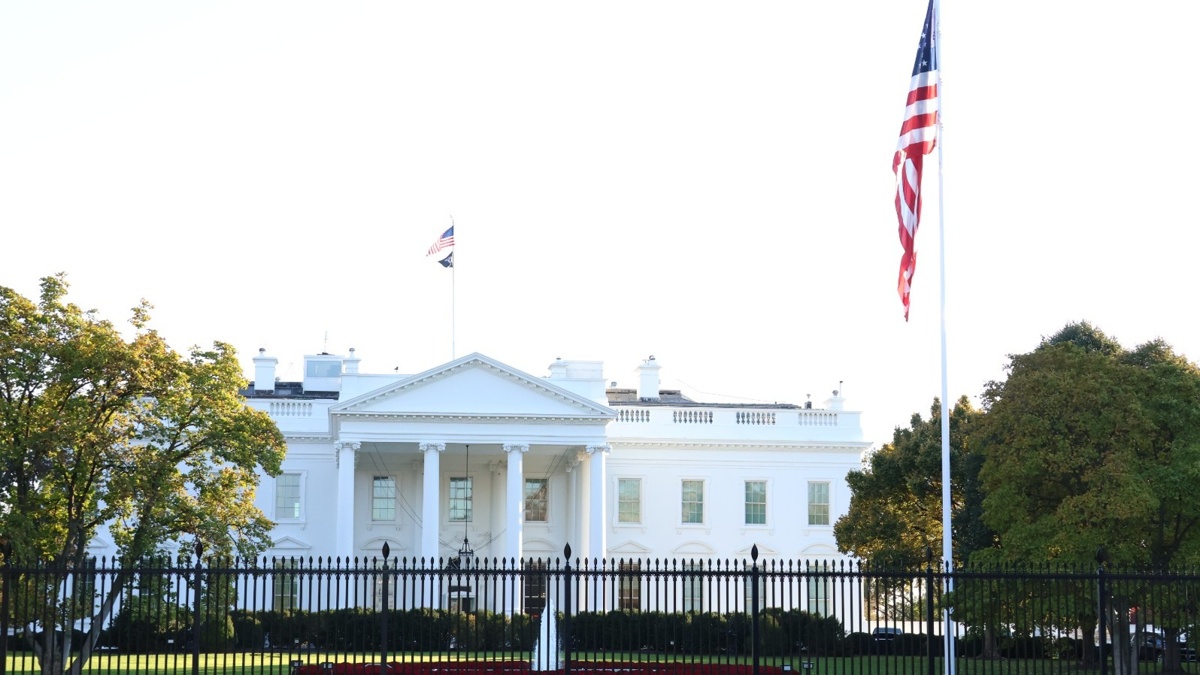 Трамп объявил режим ЧП в США из-за угрозы со стороны Кубы