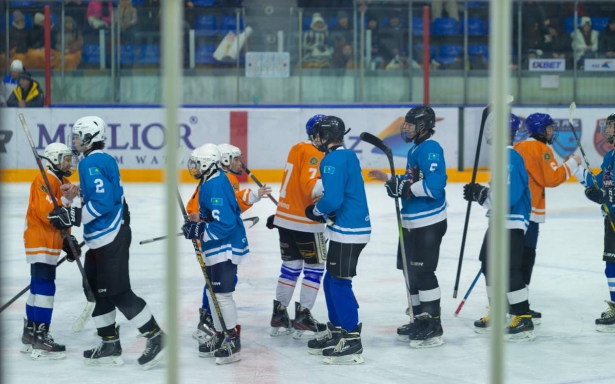 Молодежный турнир по хоккею с шайбой «Зимний спорт-фест» прошел в Усть-Каменогорске