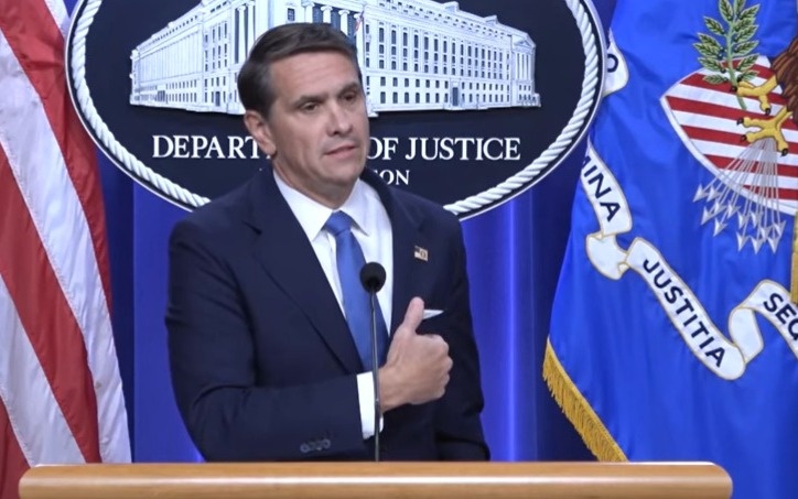 Минюст США опубликовал 3,5 млн страниц документов по делу Эпштейна и Максвелл