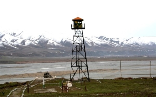 Таджикские пограничники пресекли переброску крупной партии наркотиков из Афганистана