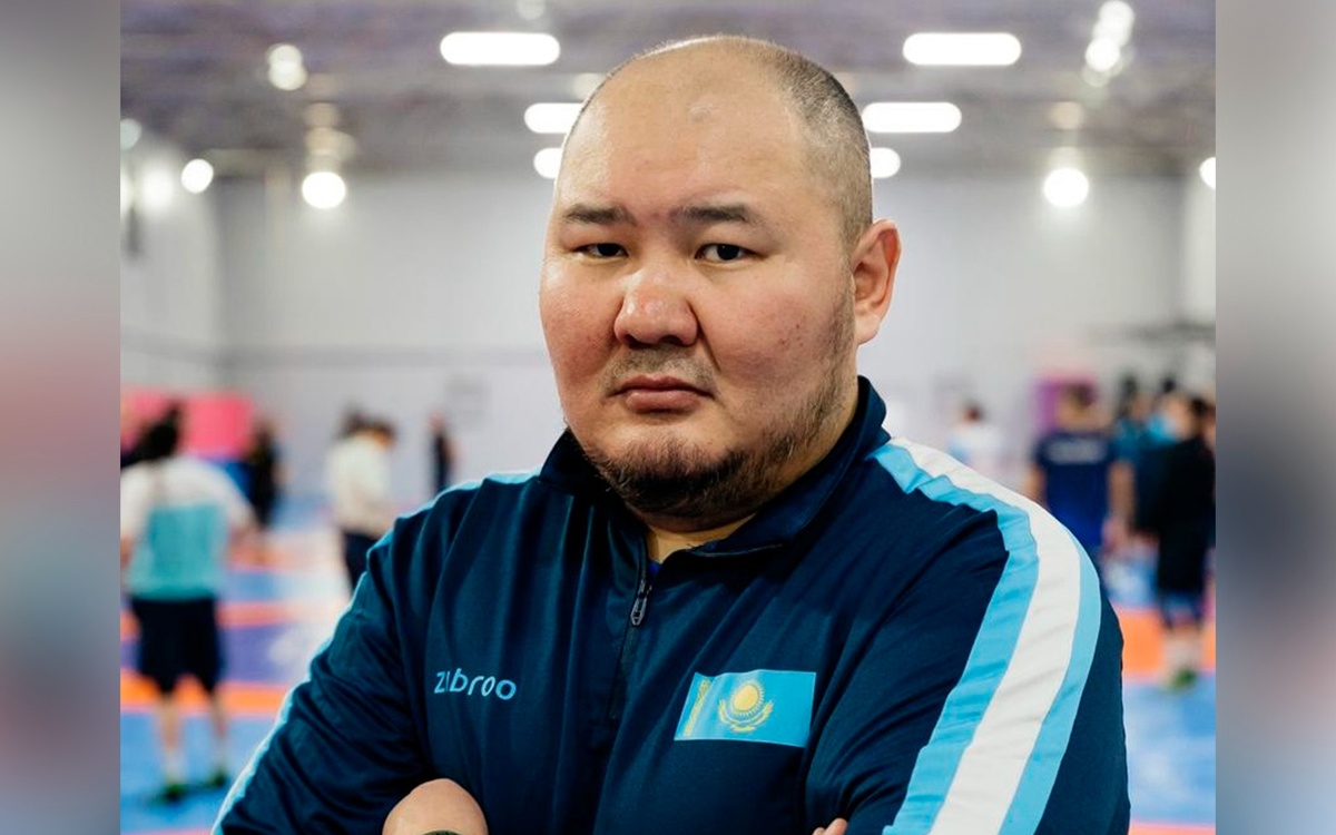 Наставник сестер Бакбергеновых стал главным тренером сборной РК по женской борьбе