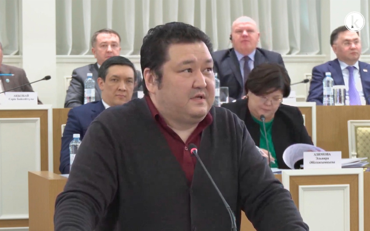 Политолог назвал положения, которые могут впервые появиться в Конституции РК