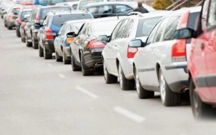 Запретить импорт автомобилей старше шести лет планируют в Грузии