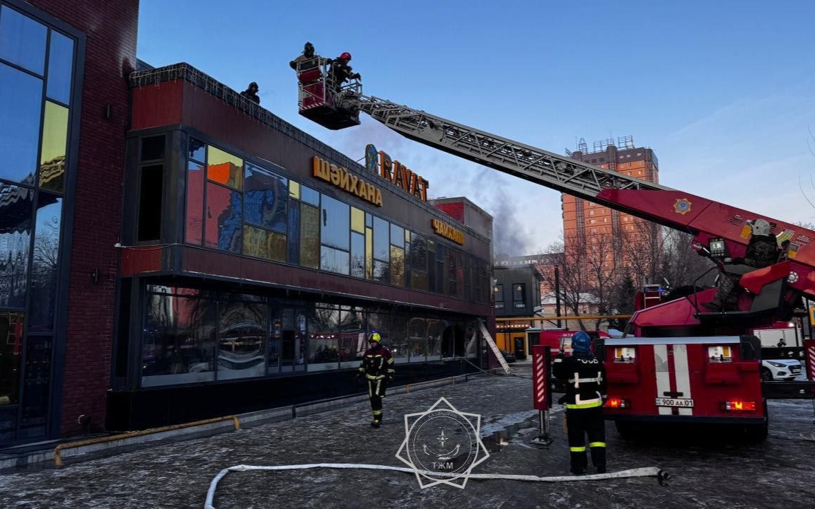 Пожар произошел в двухэтажном кафе в Астане