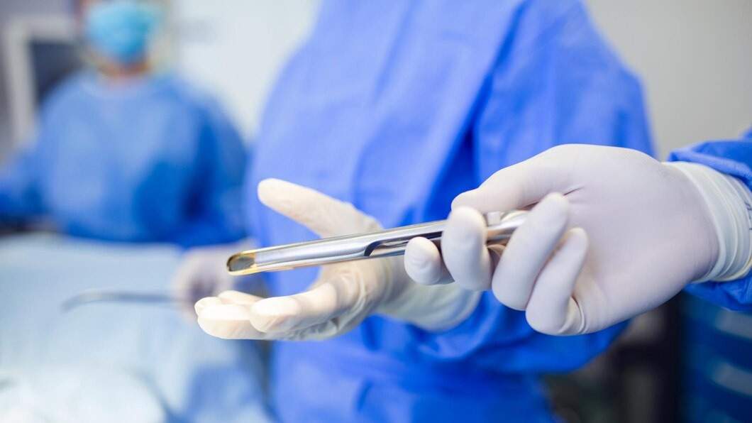 Пациент прожил двое суток на искусственных легких после удаления обоих органов