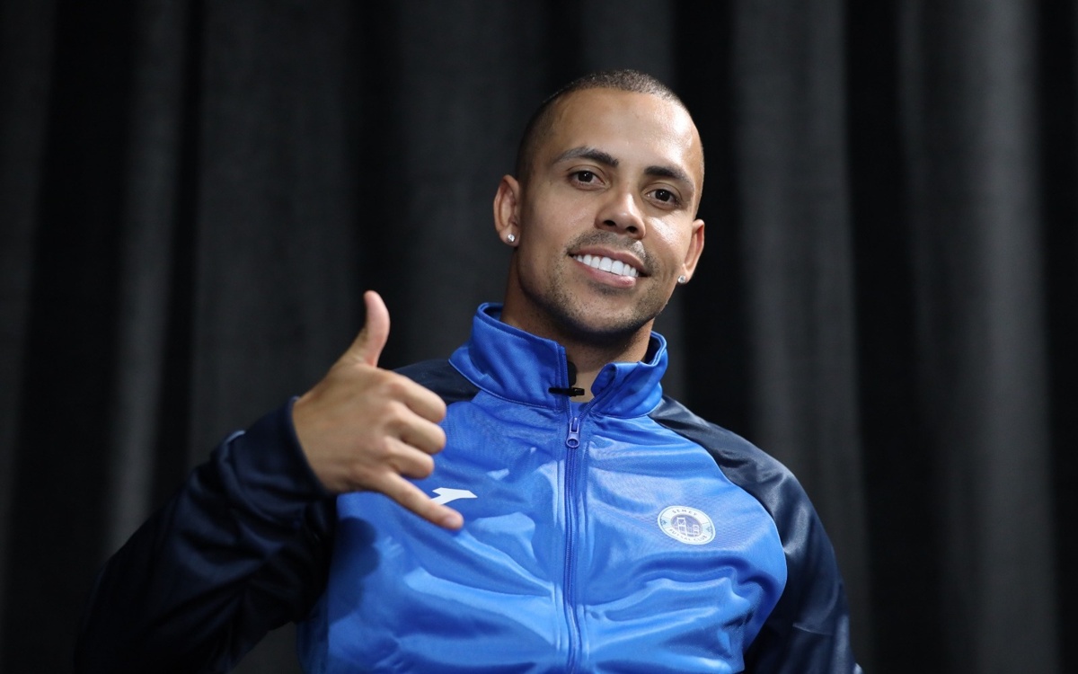 Трижды лучший игрок мира Феррао вышел из игрового состава «Семея», но остался в клубе