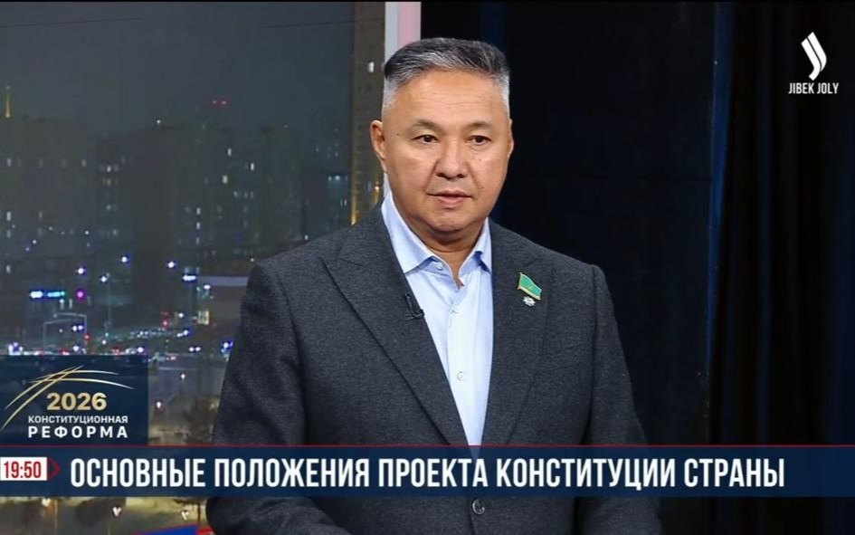 Азат Перуашев: проект Конституции — результат коллективной работы тысяч граждан