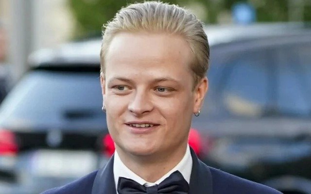 Суд над старшим сыном кронпринцессы начался в Норвегии