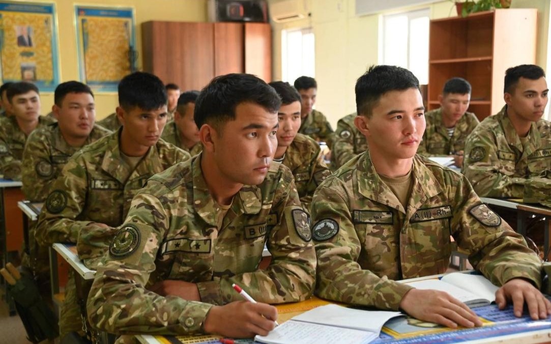 Офицеров запаса призовут на воинскую службу в Казахстане