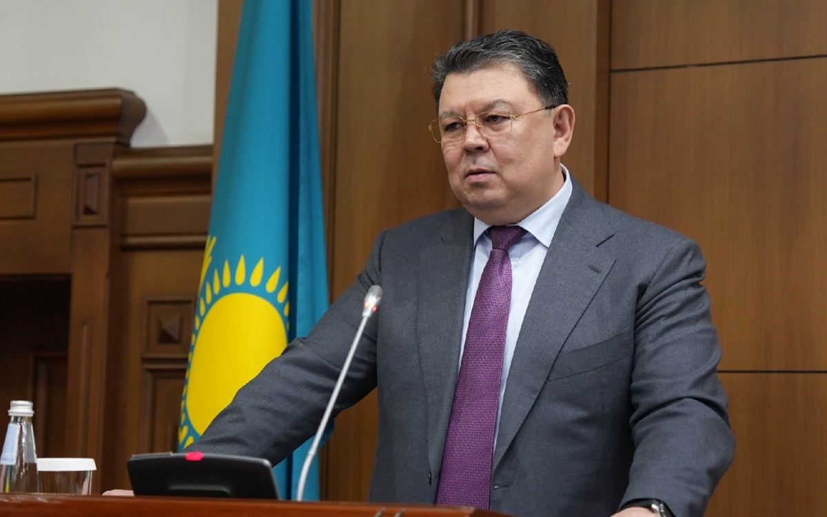 Оцифровать все ирригационные каналы к 2028 году поручил Канат Бозумбаев