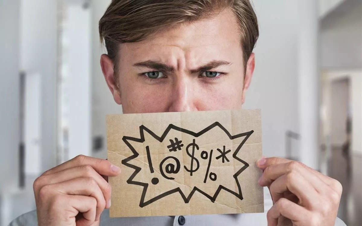 Штраф и арест за оскорбление в интернете могут ввести в Узбекистане