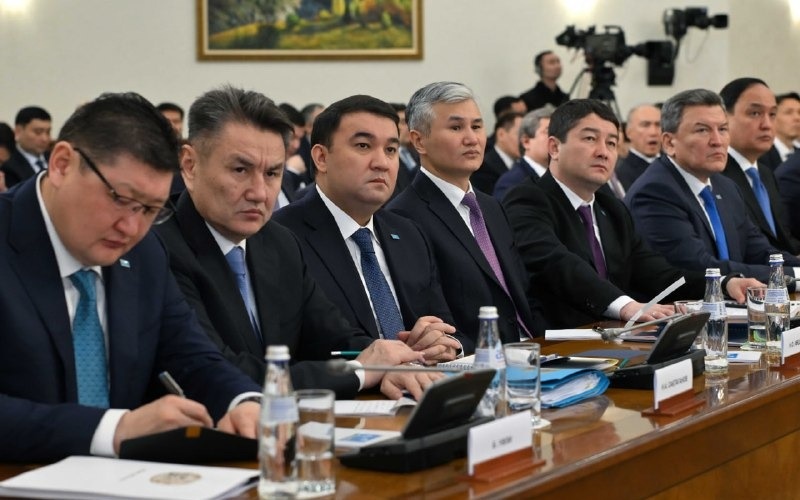 Президент упрекнул Правительство и акимов в попытках «списать» проблемы на цифровизацию