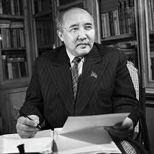 Эпоха в лицах: Мұхтар Әуезов и культурное развитие Казахстана