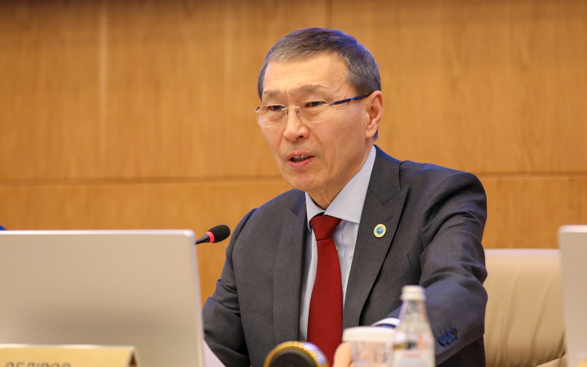 Какие участки референдума откроются раньше всех в Казахстане и за рубежом