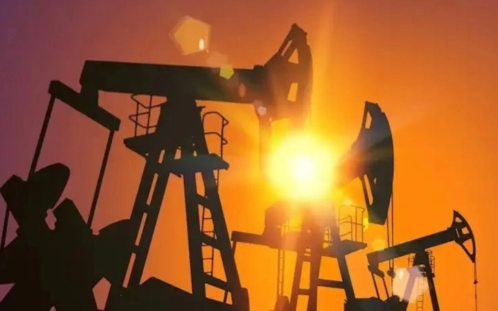 Цена на нефть упала на 15%: Brent стоит 83 доллара за баррель