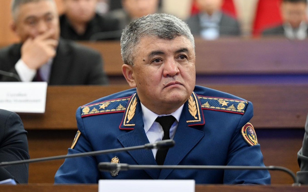 Глава МЧС Кыргызстана отправлен в отставку спустя три недели после назначения