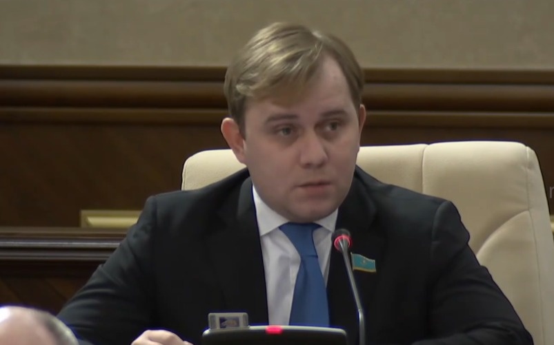 Депутат Мажилиса обратился к казахстанской молодежи