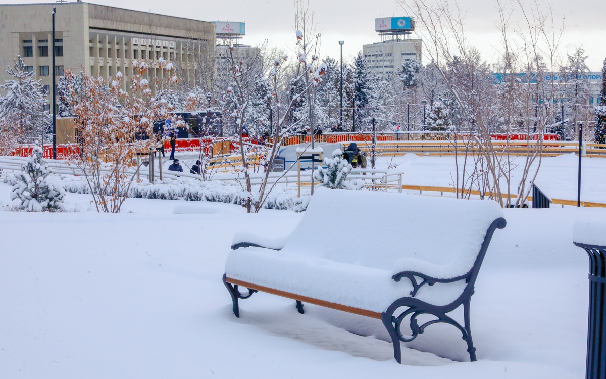ОСИ и КСК в Алматы предупредили об ответственности за уборку снега и наледи