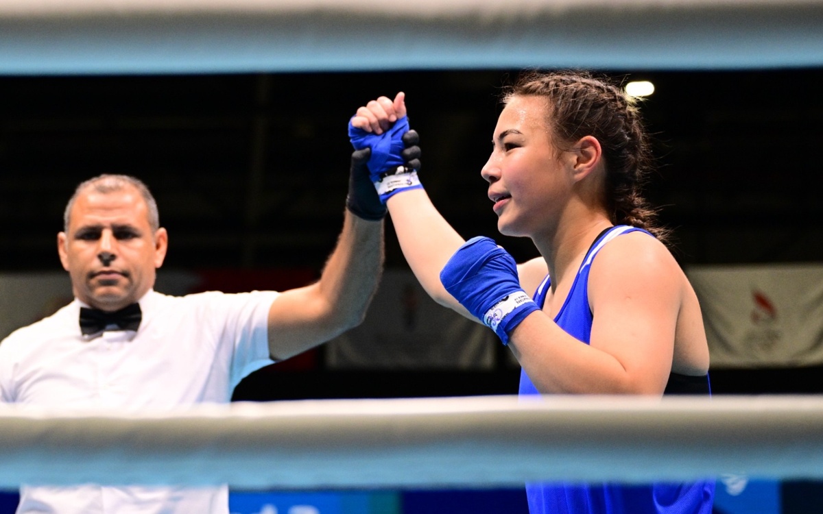 Десять казахстанских боксеров вышли в полуфинал турнира Futures Cup