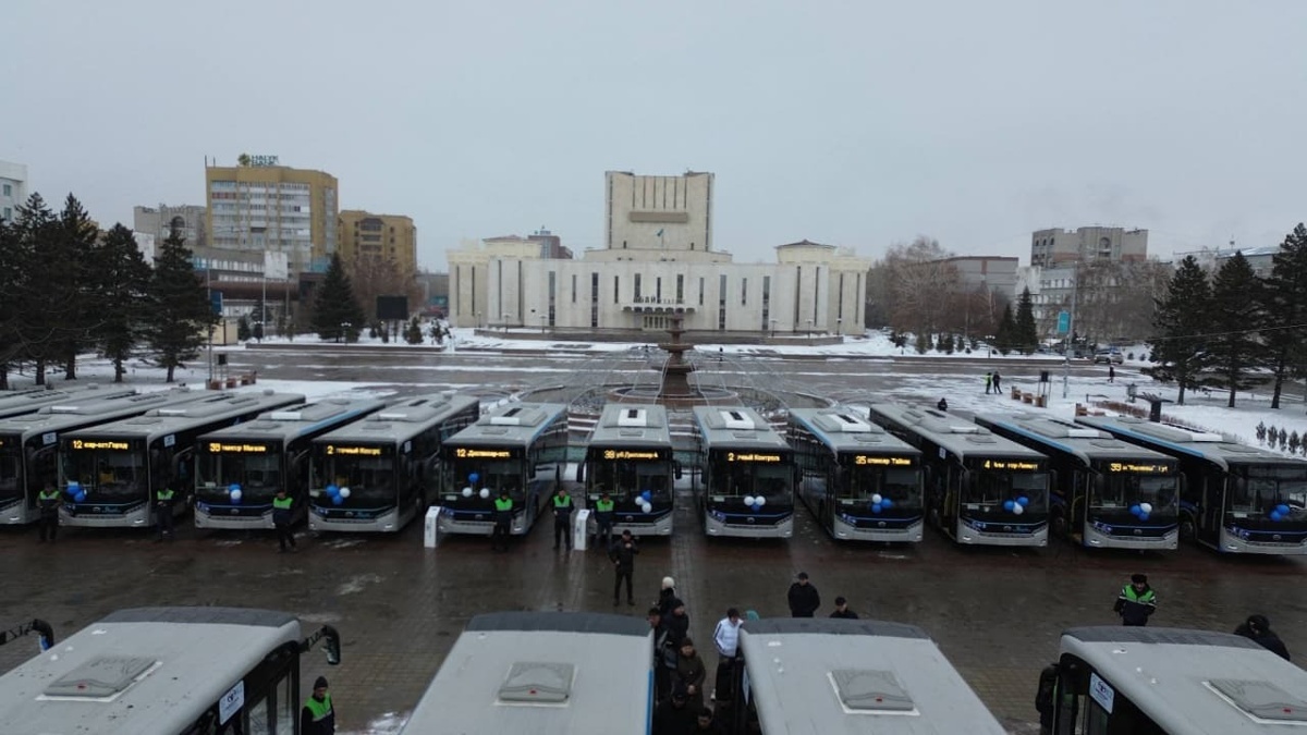 Парк общественного транспорта Семея пополнился 32 современными автобусами