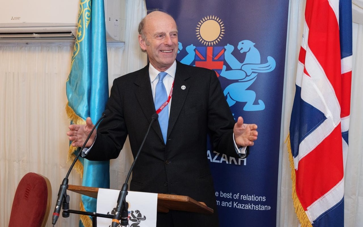 Новая Конституция Казахстана укрепит международный статус страны — британский эксперт