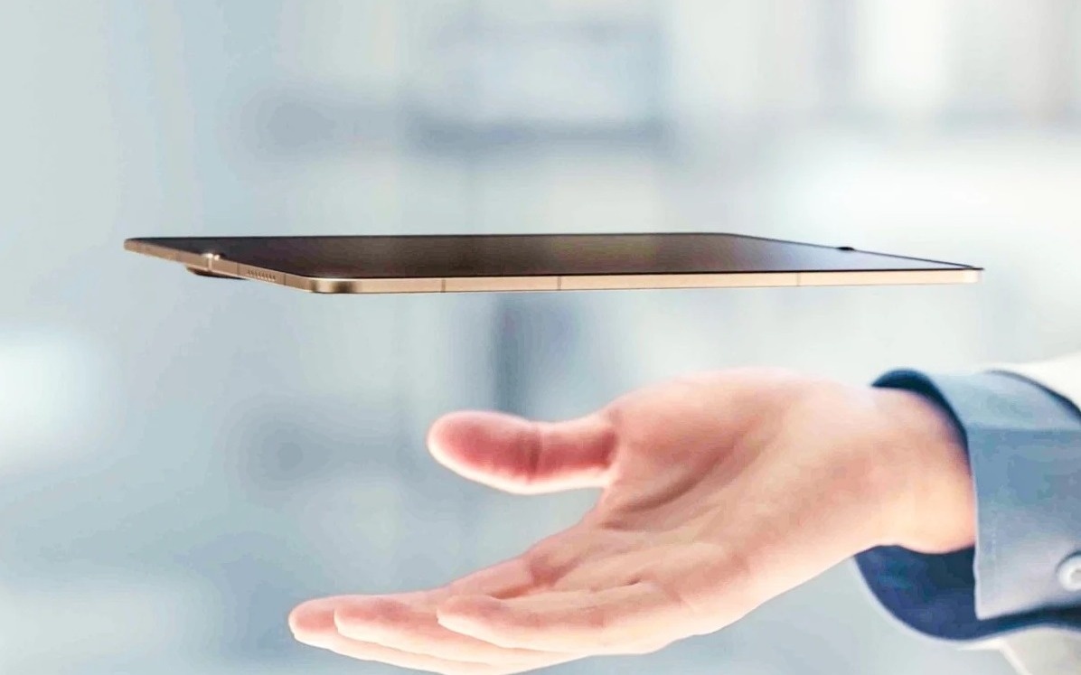 Китайская компания Oppo представила складной смартфон перед выходом Apple