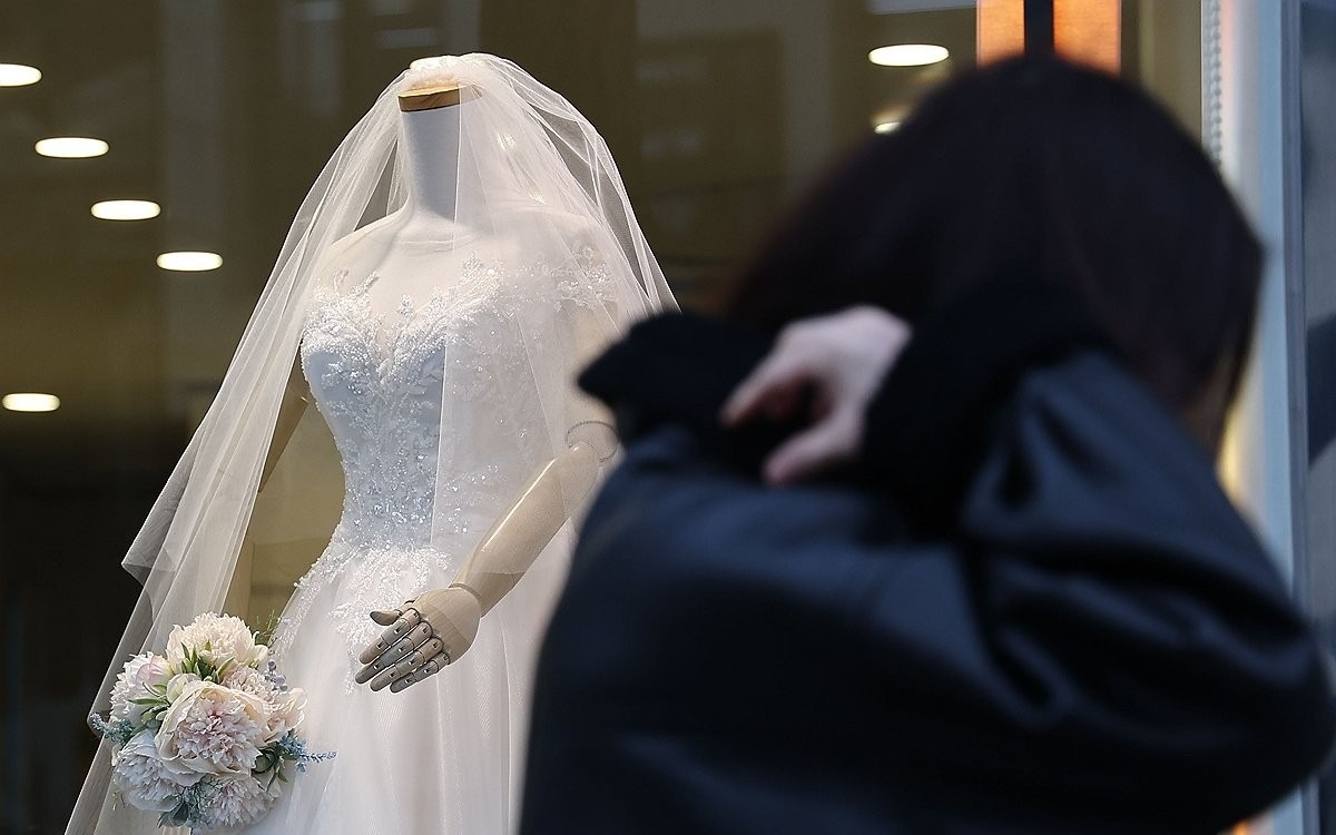 Число браков в Южной Корее выросло до семилетнего максимума