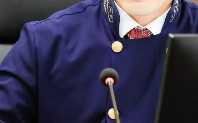 Экс-замакима ВКО Жаксылык Омар признал в суде получение взятки в 6 млн тенге