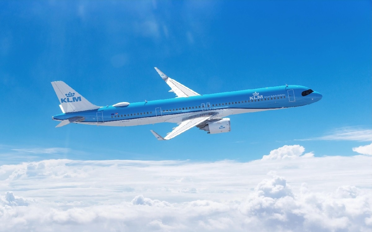 Авиакомпания KLM отменила все рейсы в ОАЭ и Саудовскую Аравию