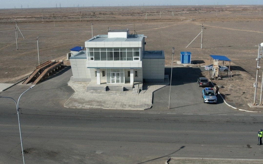 Что сделают с пустующими постами полиции на выезде из Атырау