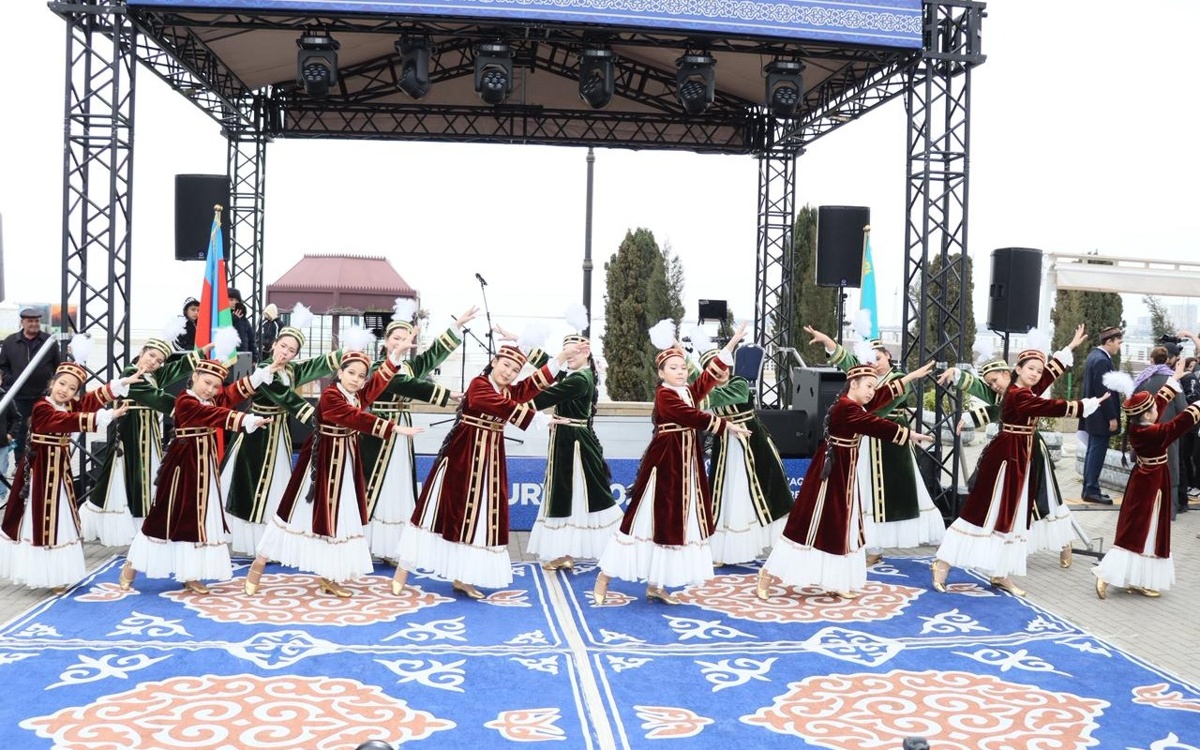 Наурыз в казахском стиле масштабно празднуют в Баку
