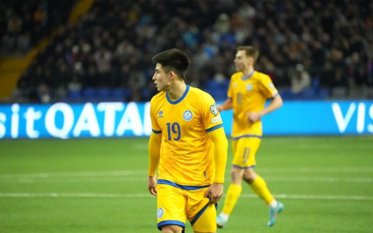 Кто заменит Дастана Сатпаева в сборной Казахстана на матче FIFA в Астане