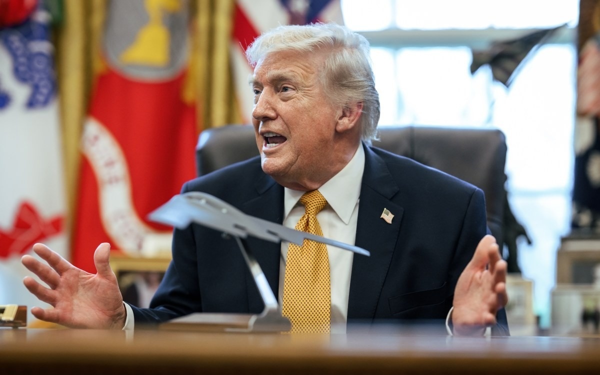 Трамп объявил о приостановке ударов по Ирану на фоне переговоров