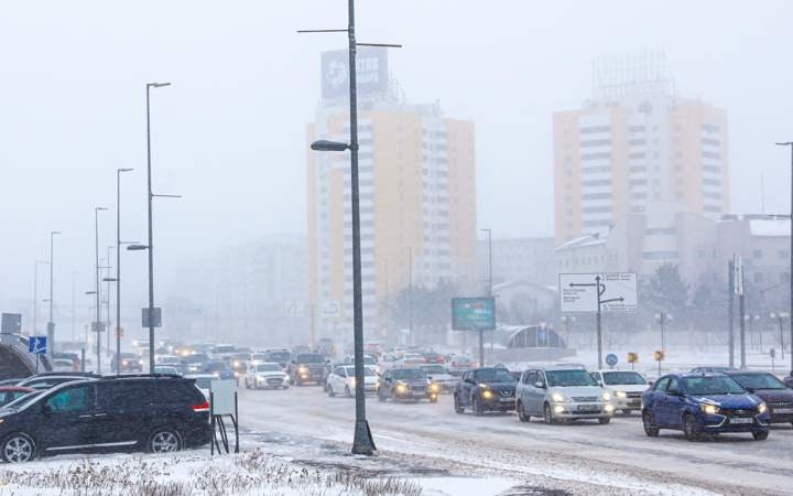Туман и гололед: штормовое предупреждение объявили в Астане и 16 регионах