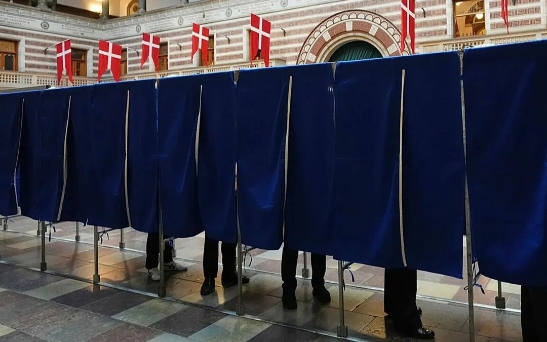 Правящая в Дании левоцентристская коалиция победила на выборах