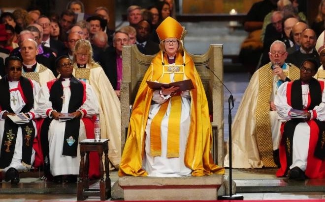 В Великобритании впервые женщина заняла пост архиепископа Кентерберийского