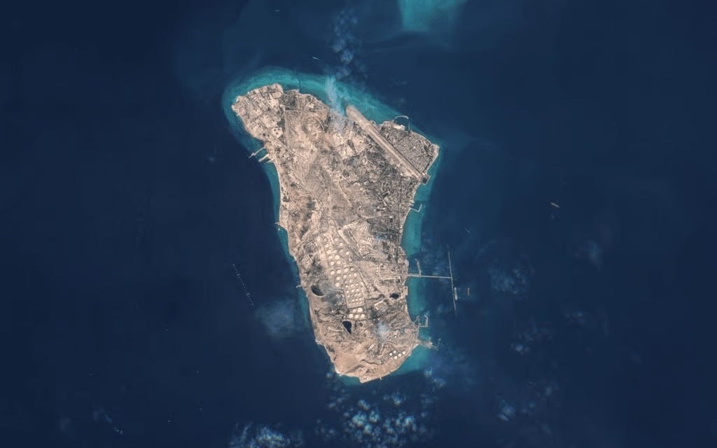 Иран усиливает оборону острова Харг на фоне опасений возможной операции США