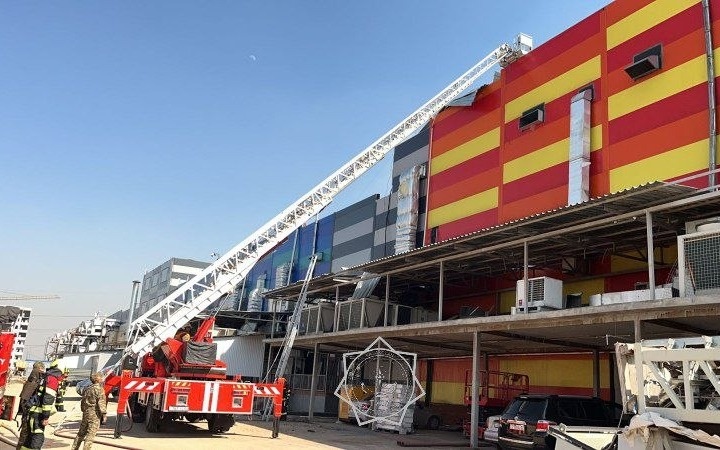 Торговый центр горел в Алматы