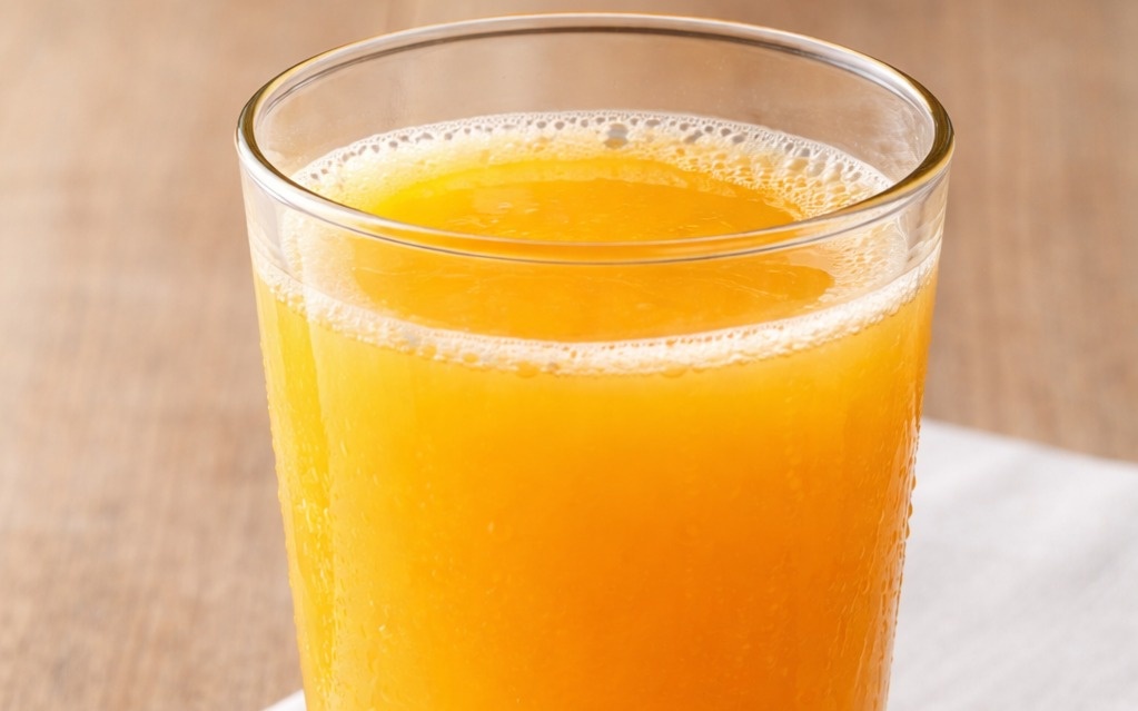 Японская компания выпустила сок со вкусом апельсина из моркови и яблок