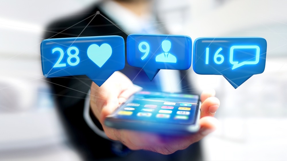 Нужно ли запрещать детям гаджеты, и кто отвечает за безопасность в сети