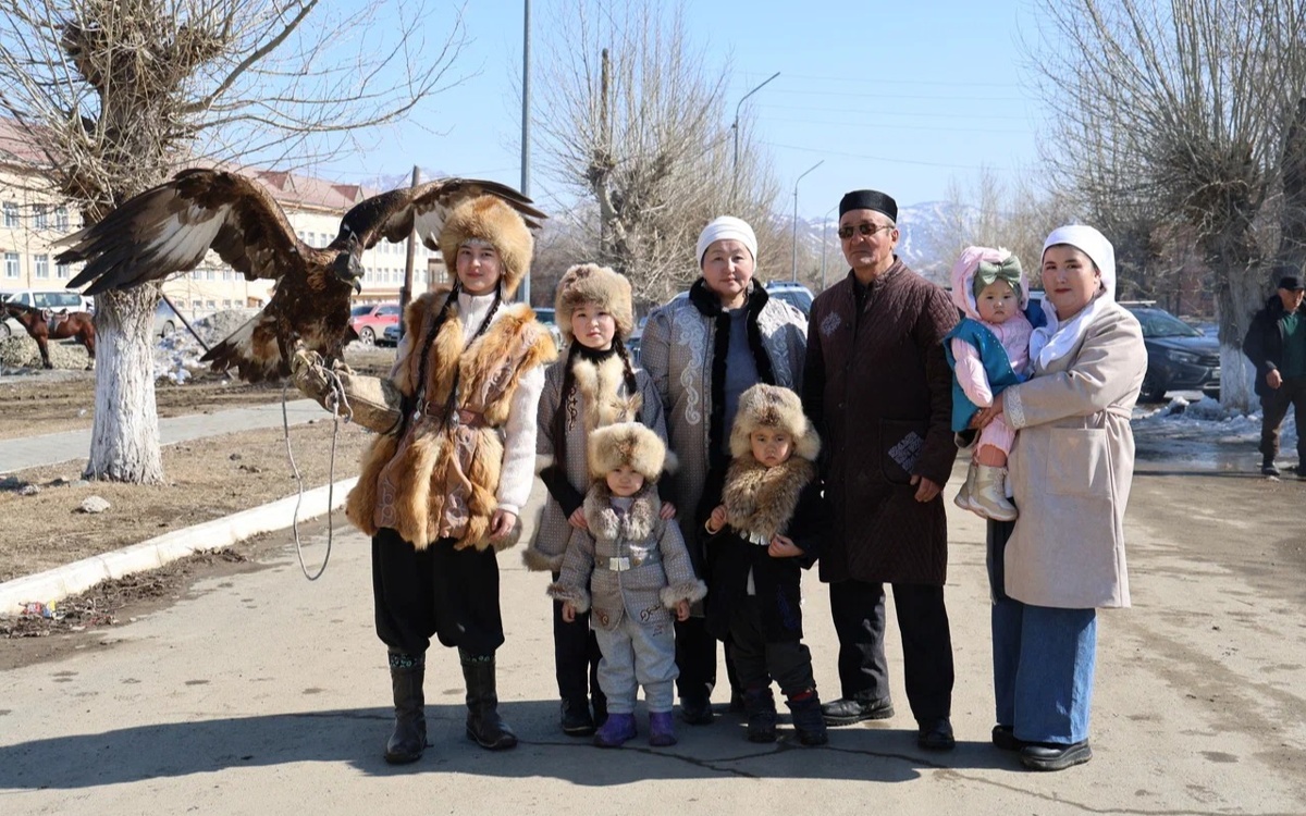 Семья из ВКО возрождает древнее и удивительное искусство беркутчи