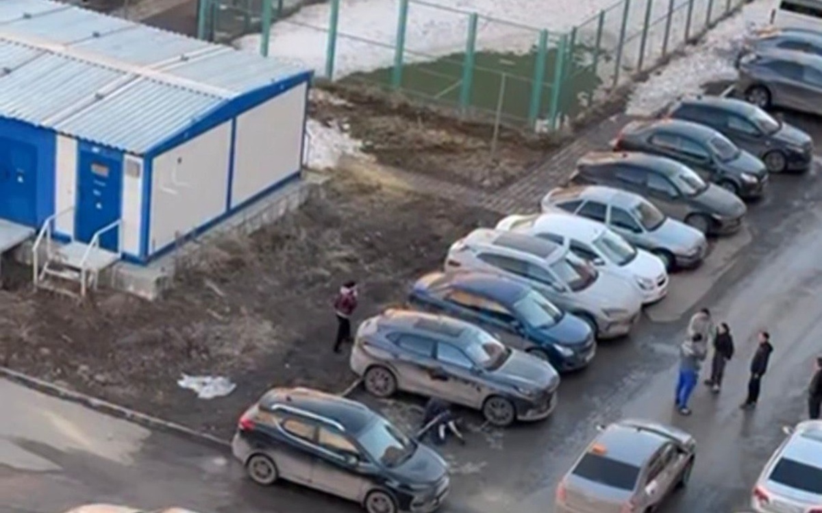 Полицейского избили в Костанае после замечания